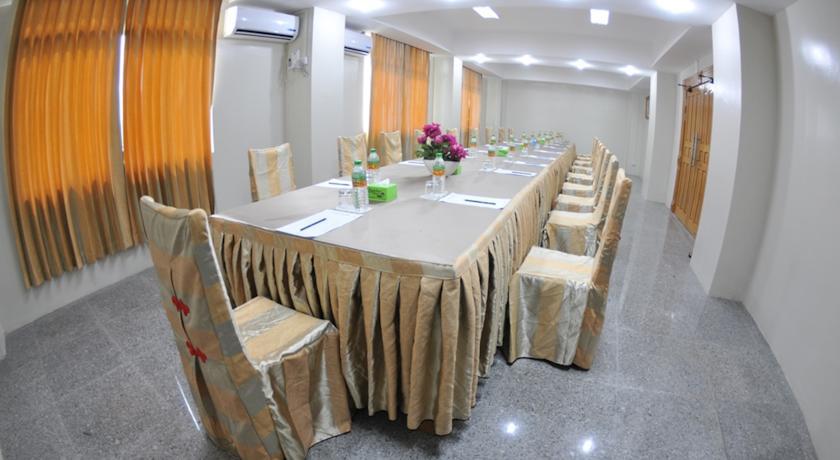 Shwe Phyu Hotel Mandalay Bagian luar foto