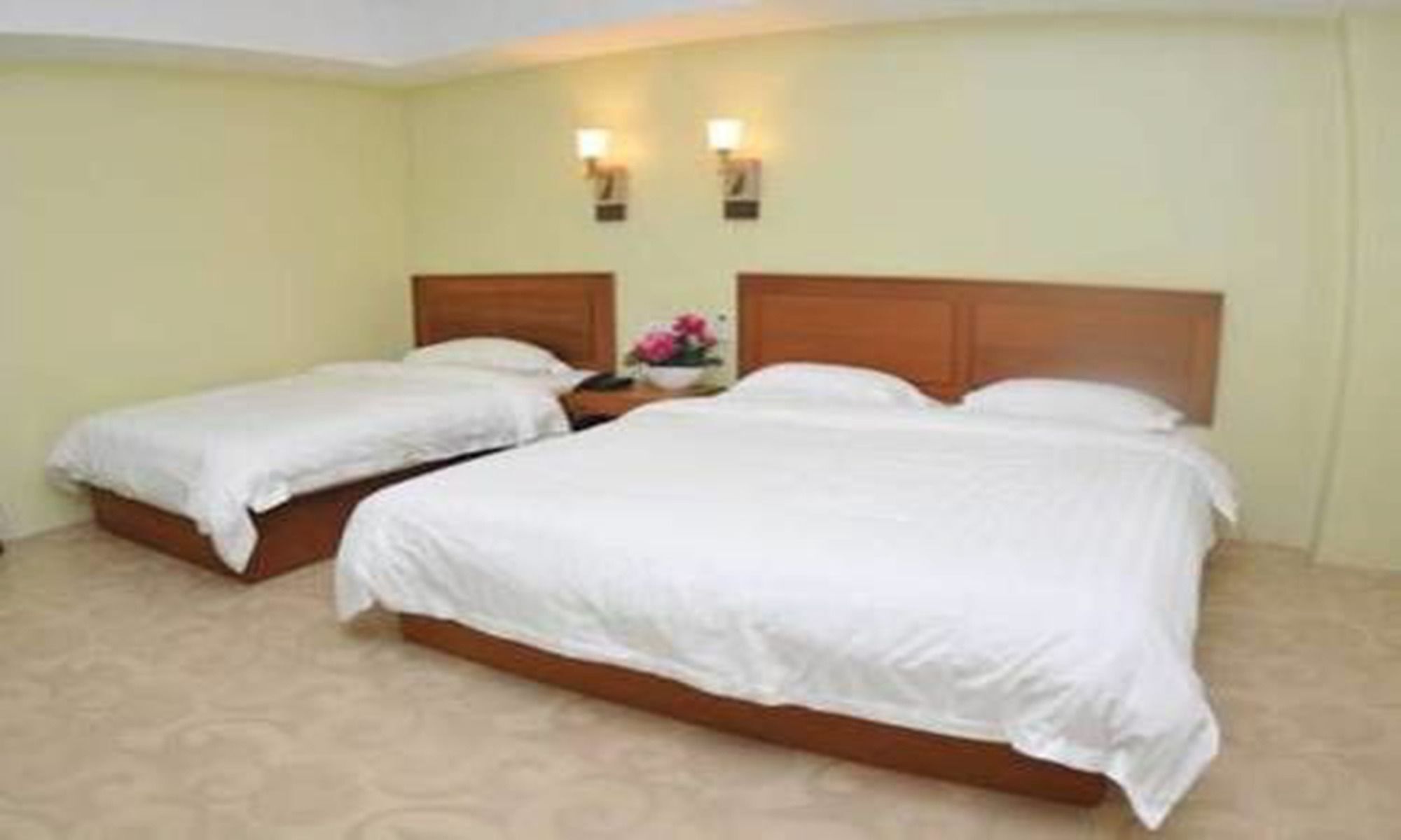 Shwe Phyu Hotel Mandalay Bagian luar foto